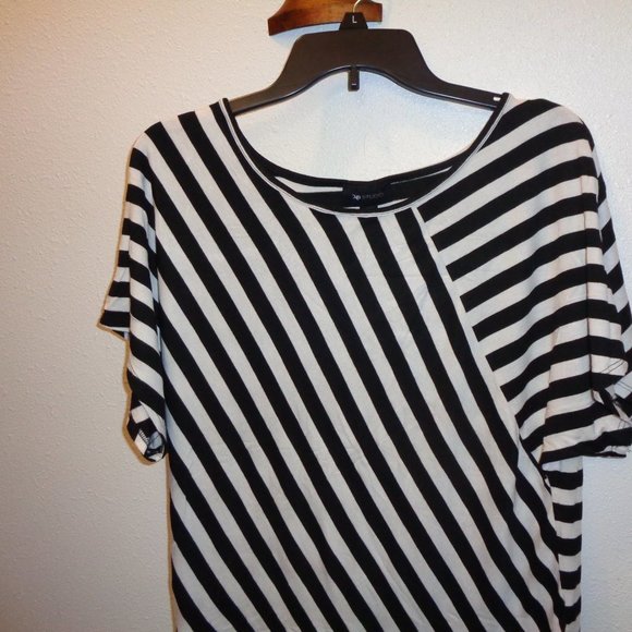 AB Studio Top Size Medium Black & White - Picture 2 of 9